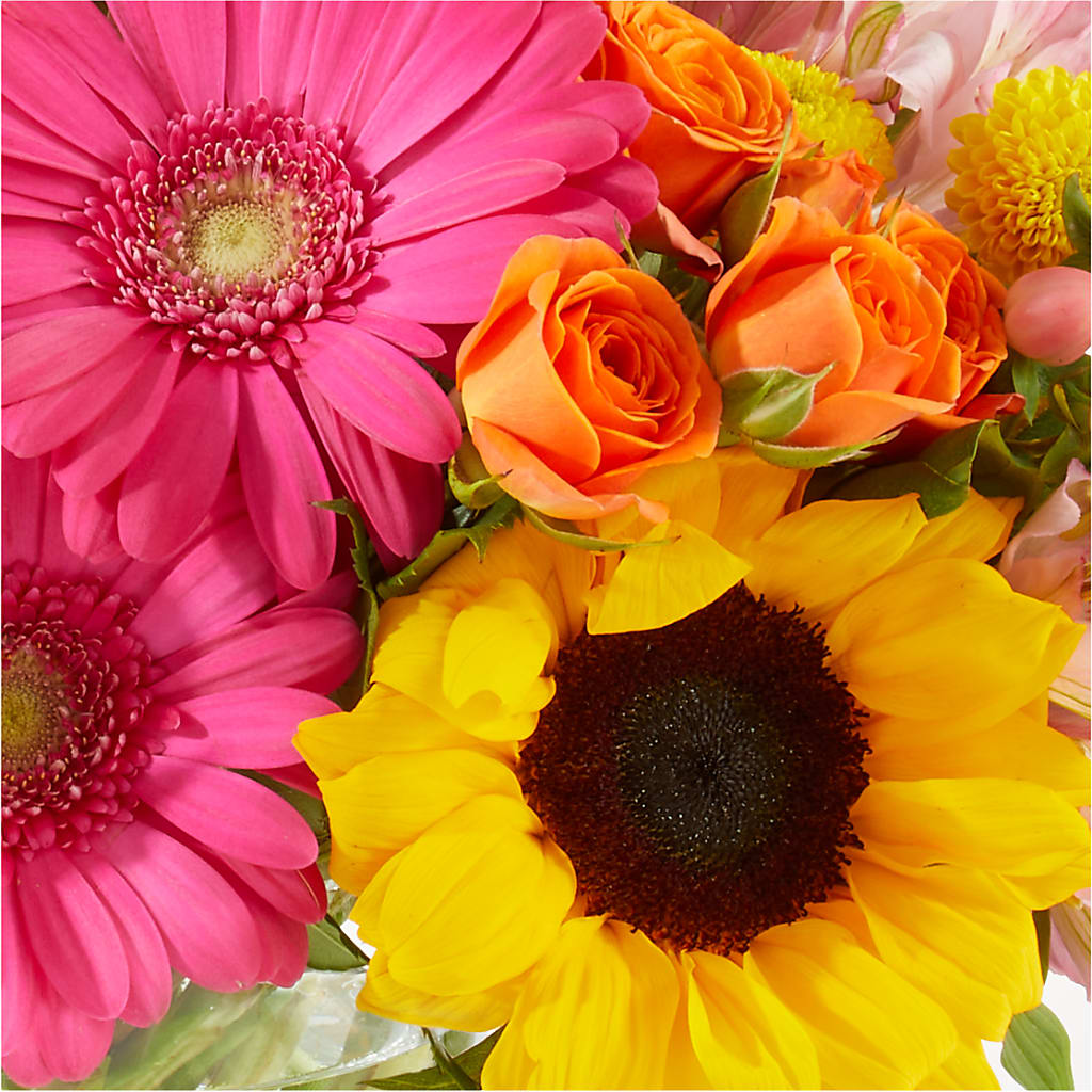 Florist Original Mixed Bouquet – Herbert E Berg Florist Inc, Worcester MA