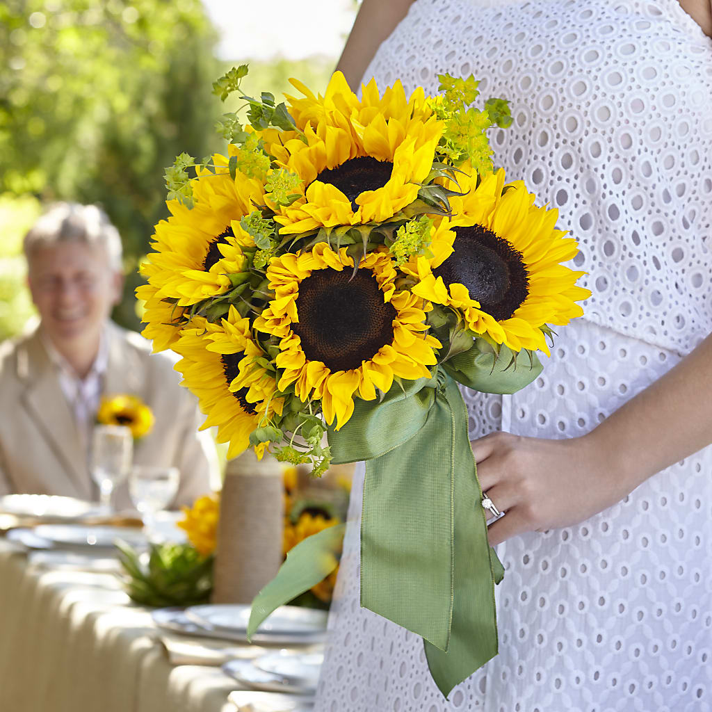 Free Spirit Bouquet – Herbert E Berg Florist Inc, Worcester MA