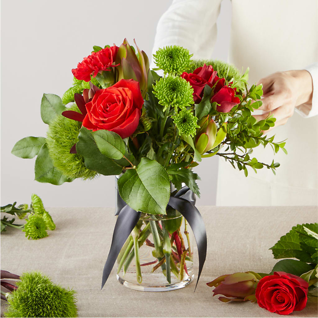 Heritage Kindle – A Florist Original –  Herbert E Berg Florist Inc, Worcester MA