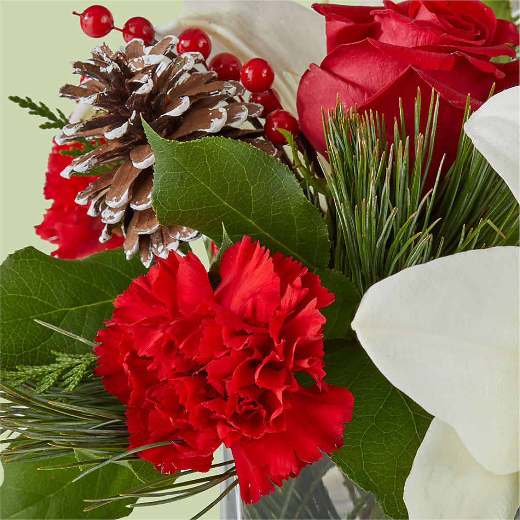 Glistening Icicles Bouquet –  Herbert E Berg Florist Inc, Worcester MA