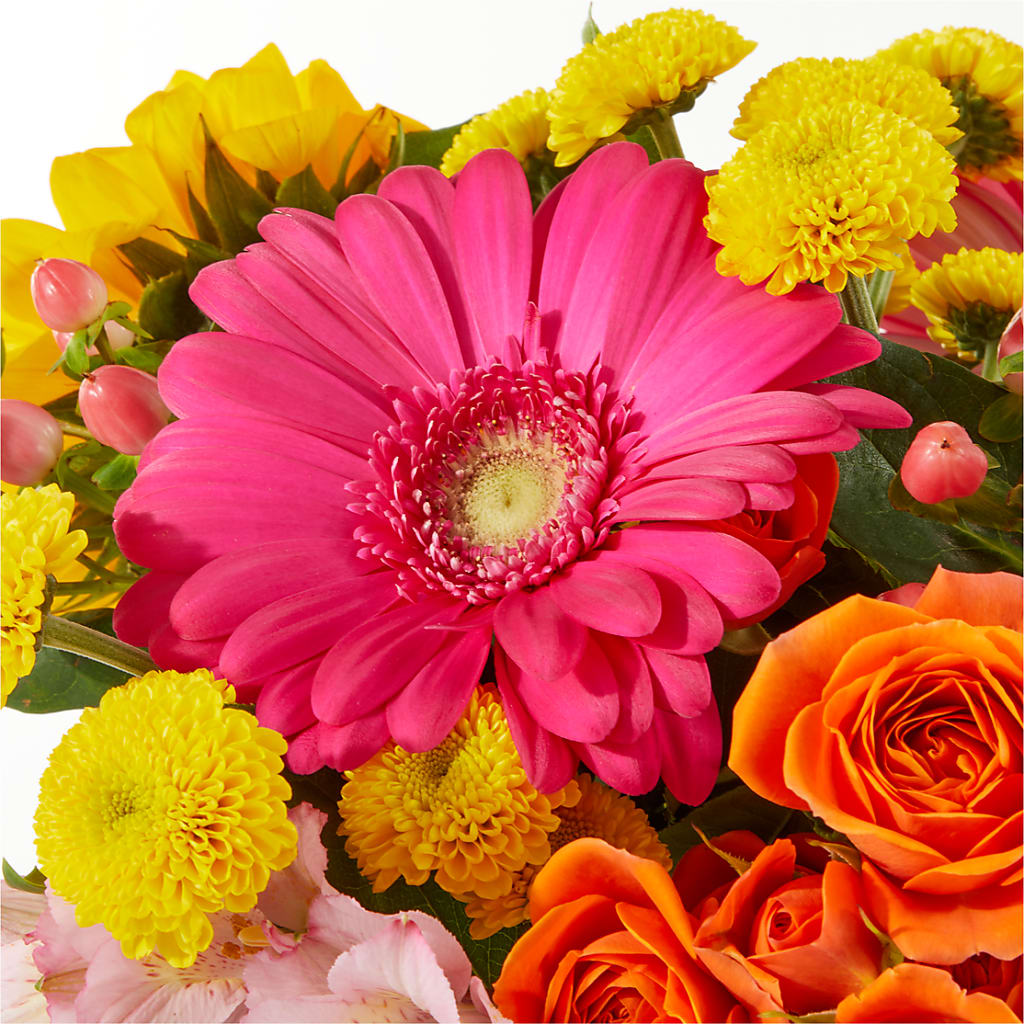 Beach Day Bouquet –  Herbert E Berg Florist Inc, Worcester MA