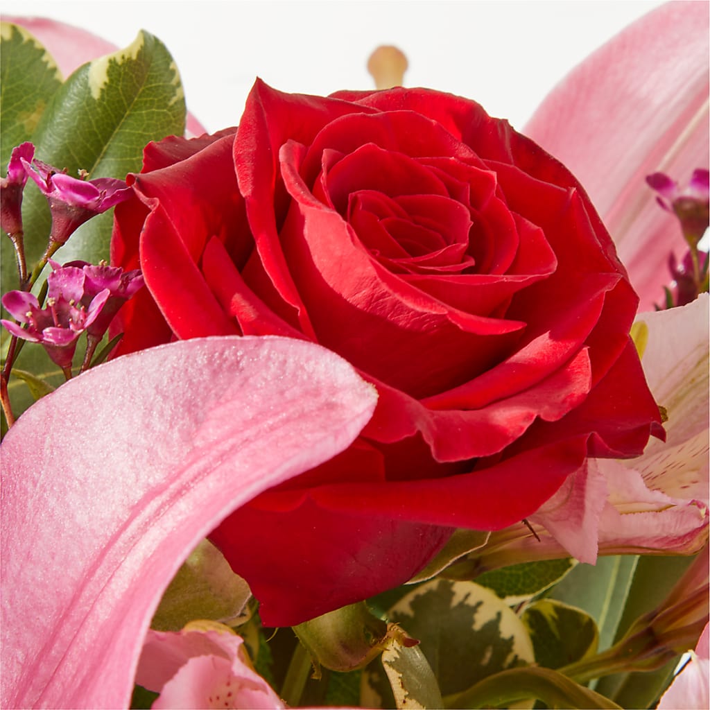Lucky in Love Bouquet –  Herbert E Berg Florist Inc, Worcester MA