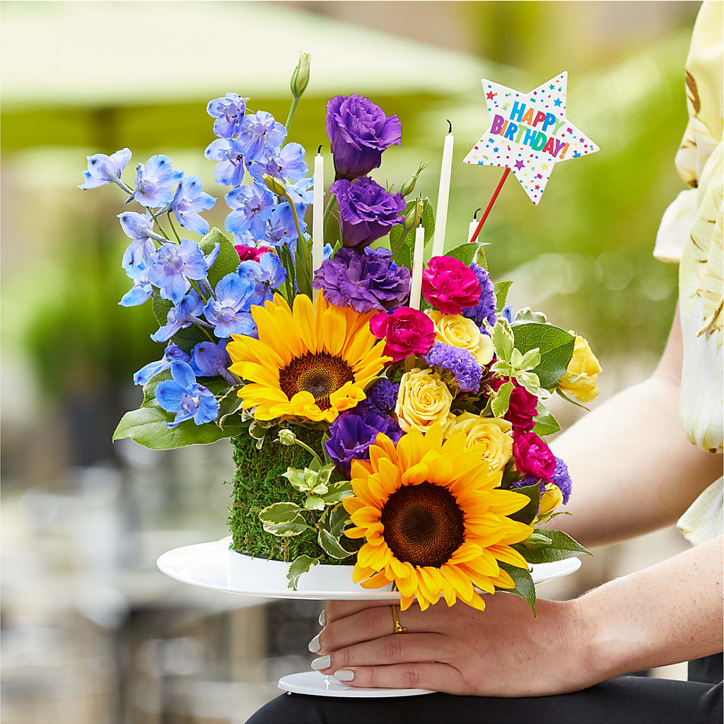 Star of the Day Floral Cake –  Herbert E Berg Florist Inc, Worcester MA